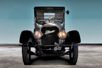 Fascia, Pierce-Arrow Model 33 Enclosed-Drive Limousine, #336048, 1922